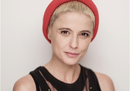 Justyna Jary